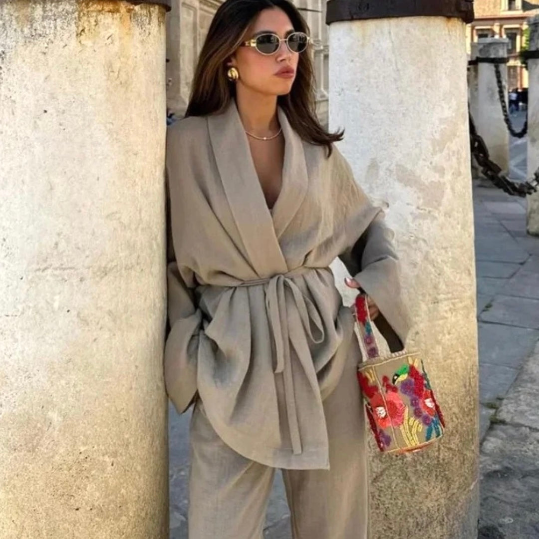 Lässiger Hosenanzug Taupe